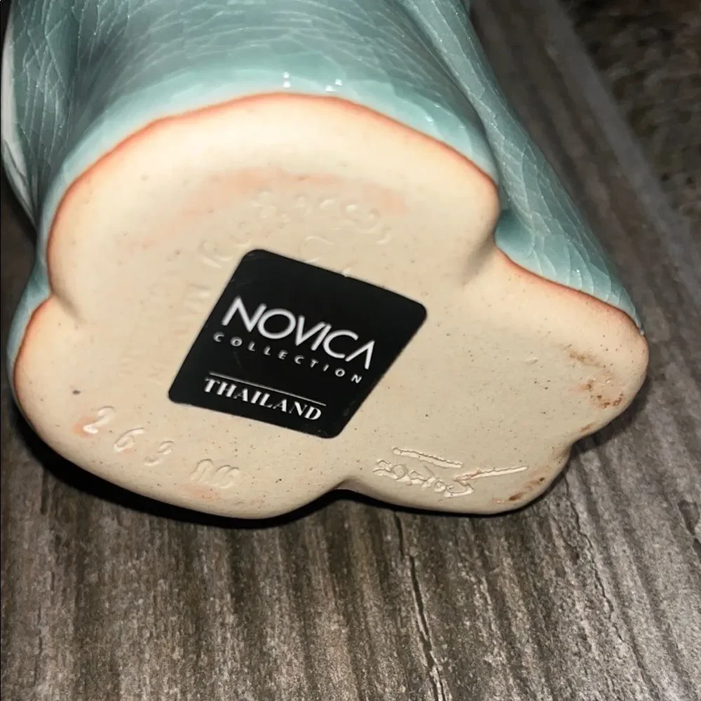 Novica signed & numbered Turquoise Elephant Vase